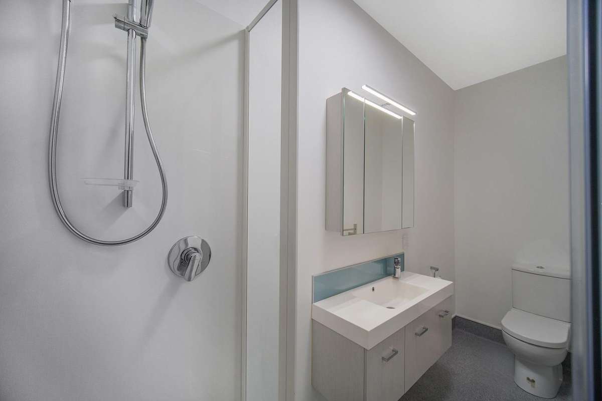 Eden Terrace Modern Studio 5