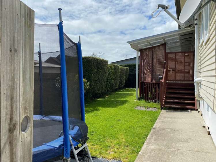 114 Mcleod Road Te Atatu South_8