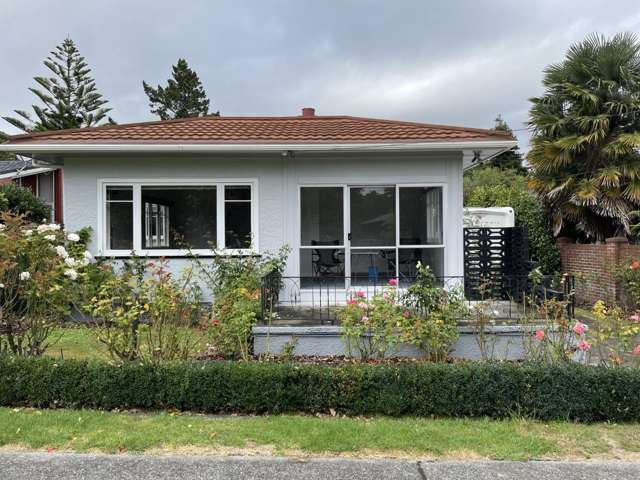 Four double bedrooms in Whanganui East