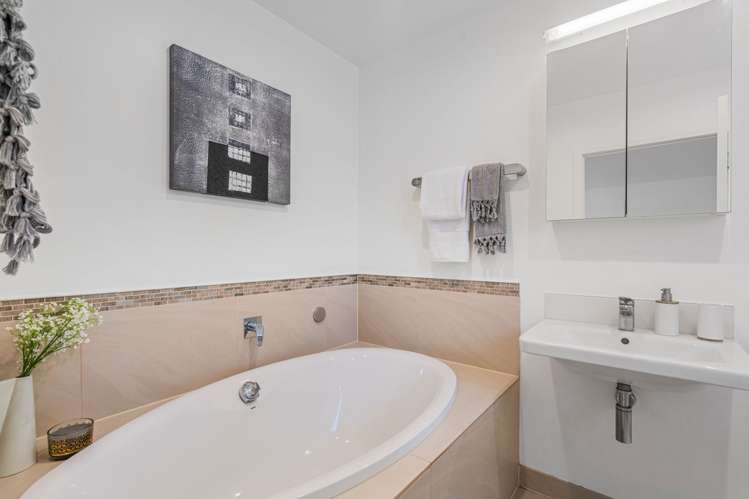 33 Gordon Craig Place Algies Bay_22