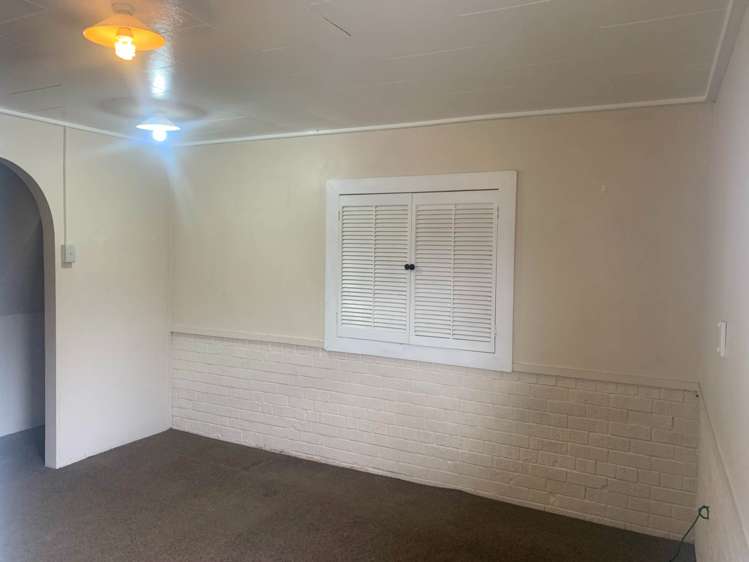 1/302 Glenfield Road Glenfield_12