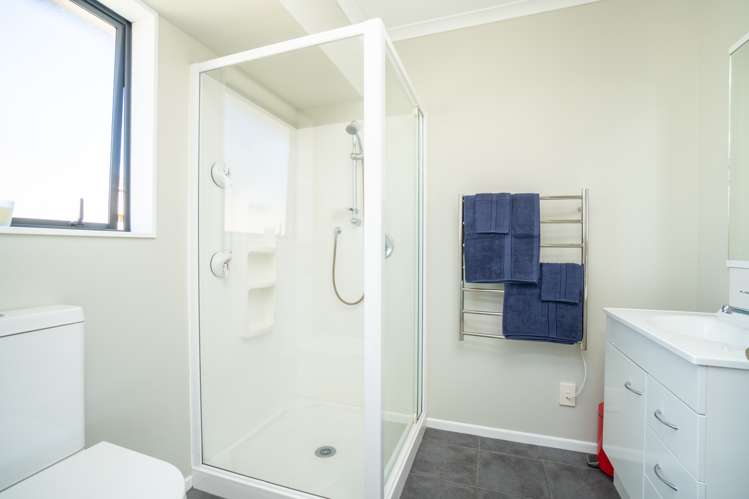 147 Pacific Drive Fitzherbert_14