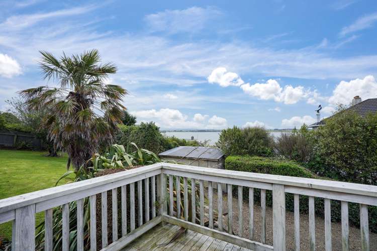 8 Osborne Street Riverton_21