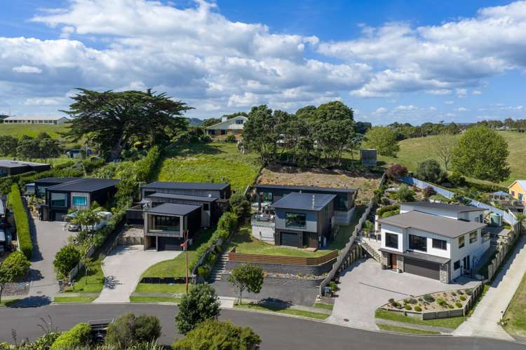 36 Robertson Street Raglan_1