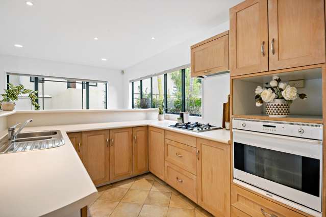 3/58-60 Heathcote Road Castor Bay_3