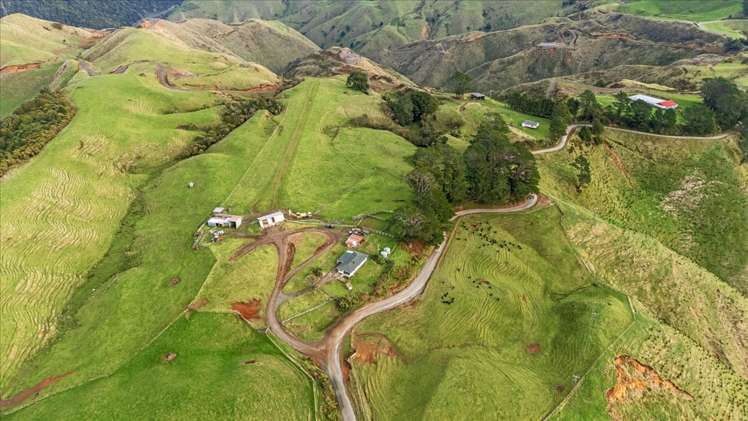 1535 Taumatamaire Road Awakino_13