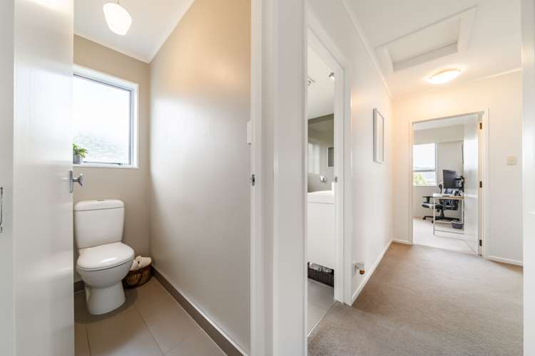 6 Spey Place Papakowhai_11