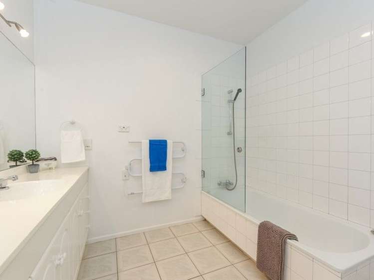 4/2 Atkin Avenue Mission Bay_14