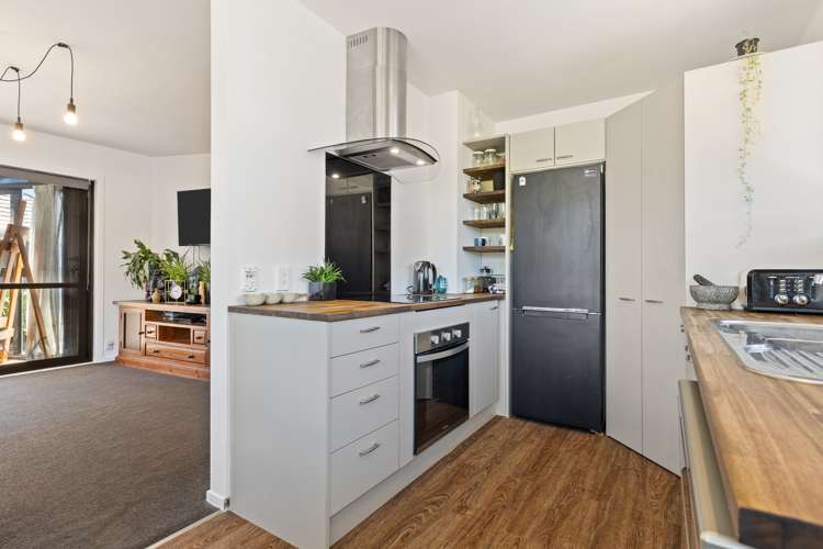 69 Greenhaven Drive Burwood_5