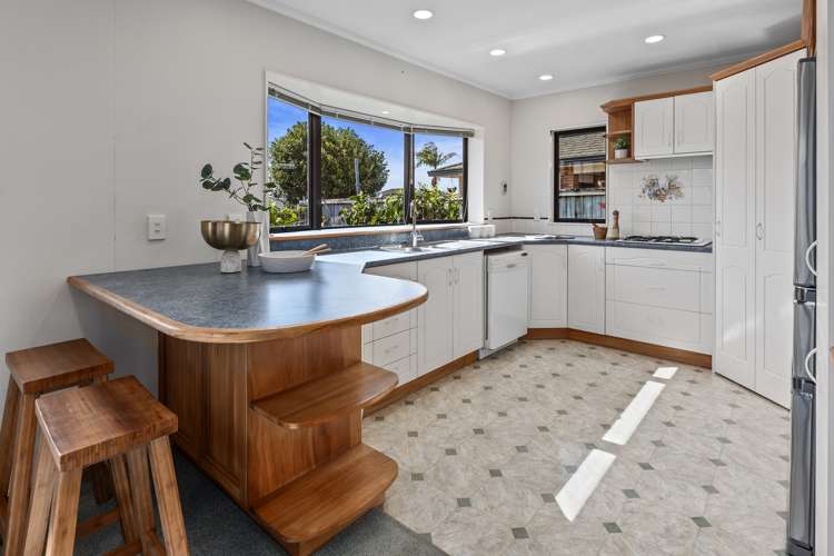 4 Oxford Avenue Kamo_1