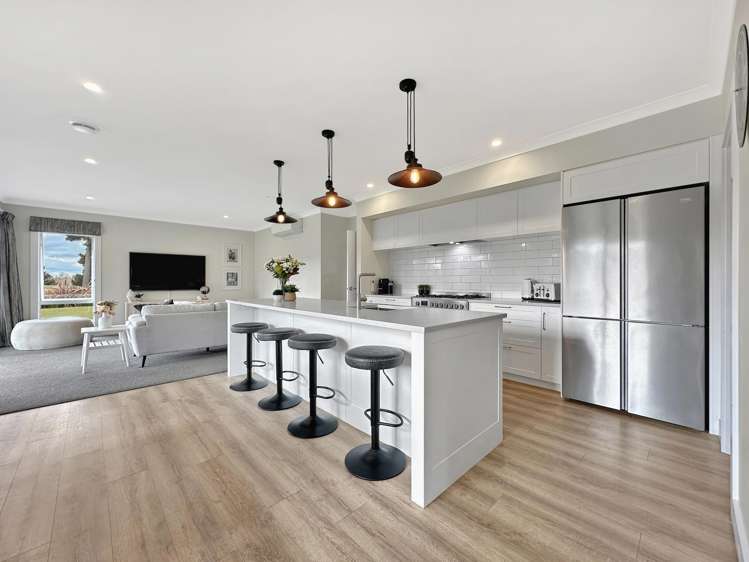 7 Lochinvar Lane Acacia Bay_6
