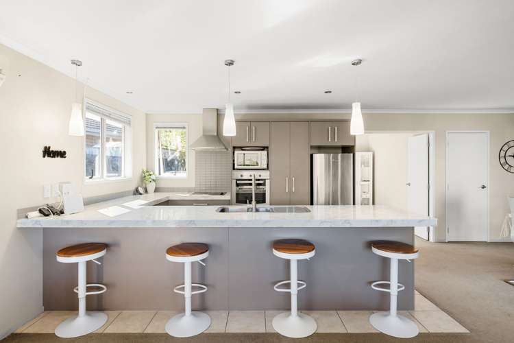 6 Raddington Way Huntington_5