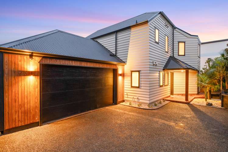 15A Waiatarua Road_0