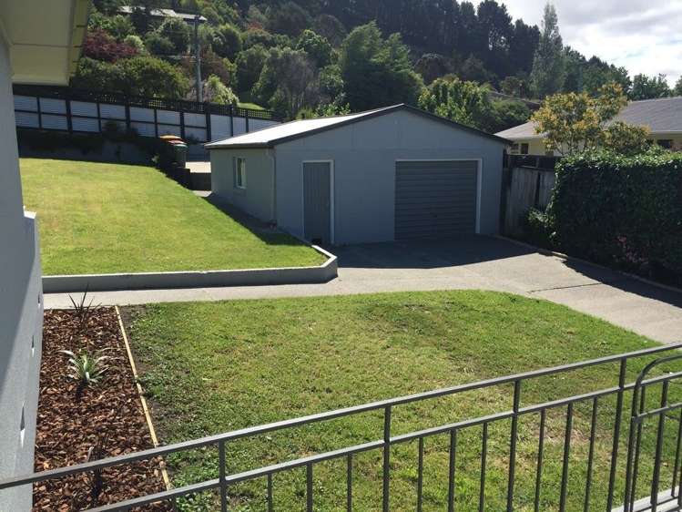 3 Avoca Valley Road Heathcote Valley_11