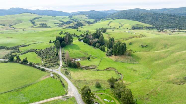 28 Mandeville Road Winton Surrounds_7