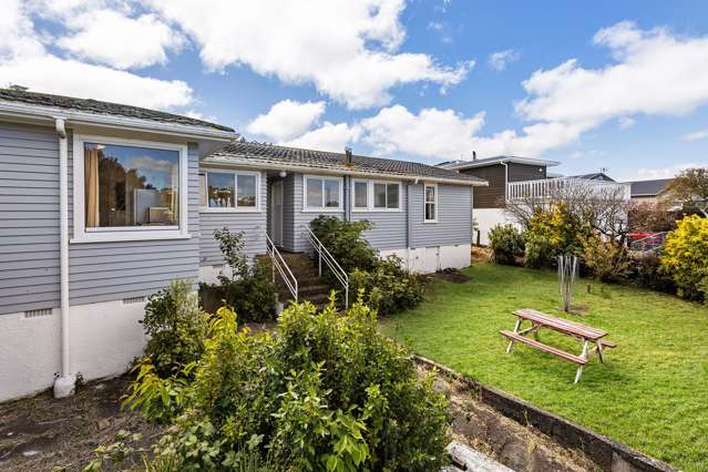 12 Hawtrey Terrace Johnsonville_3