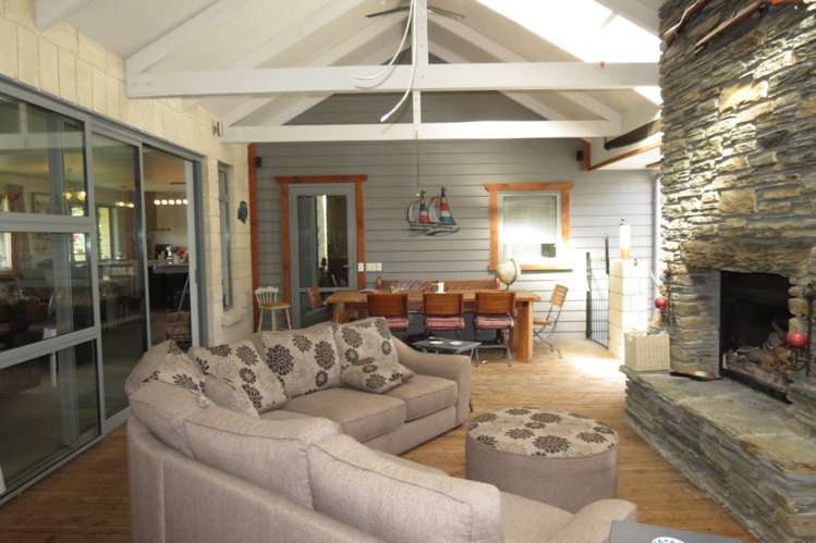 325 Riverbank Road Wanaka_6
