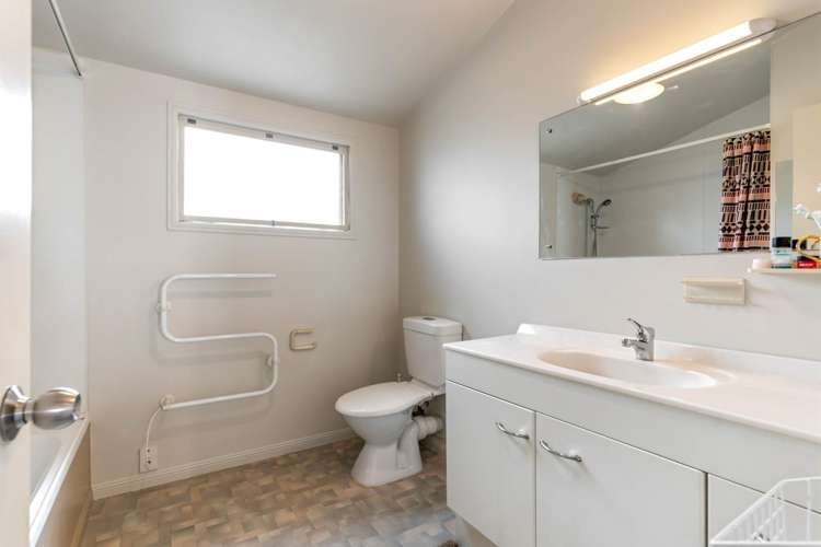 131K St Georges Road Avondale_10