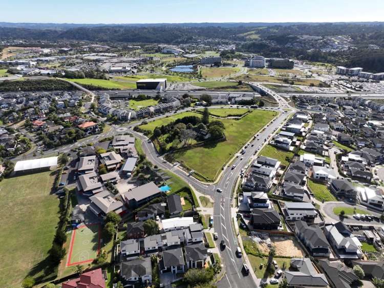 39 Spencer Road Oteha_10