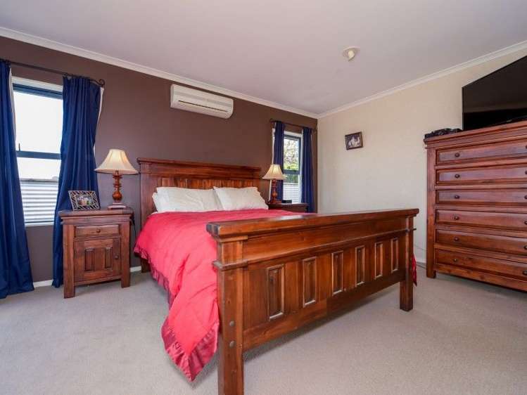 14 Pointon Glade Grandview Heights_5