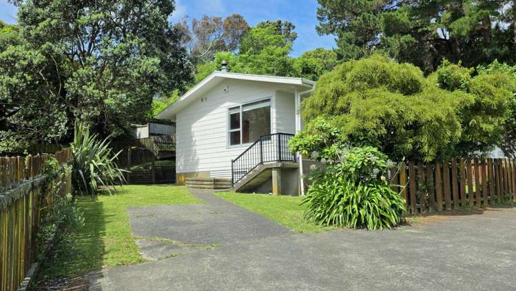 3A Spruce Grove Ranui Heights_0