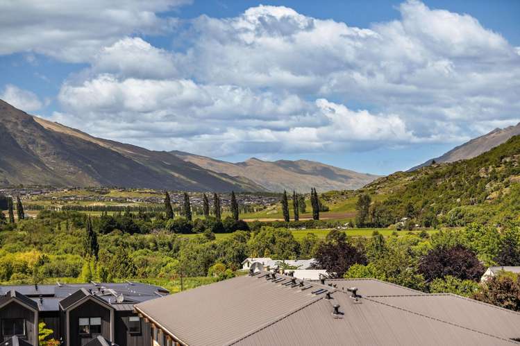 408/10 Copper Beech Avenue Frankton_12