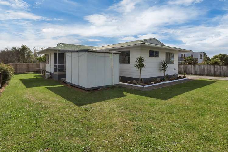 4 Paramount Parade Tikipunga_14