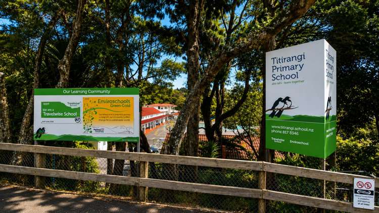 21 & 23 Atkinson Road Titirangi_9