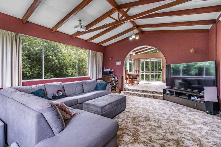 15 Grant Road Otatara_4