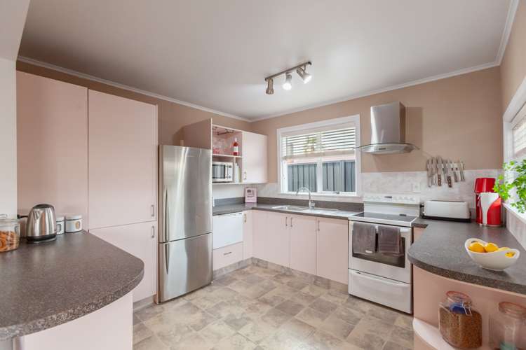 23 Howard Road Taradale_16