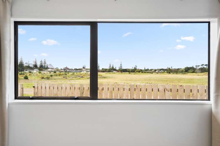 22 Moki Place Ruakaka_7