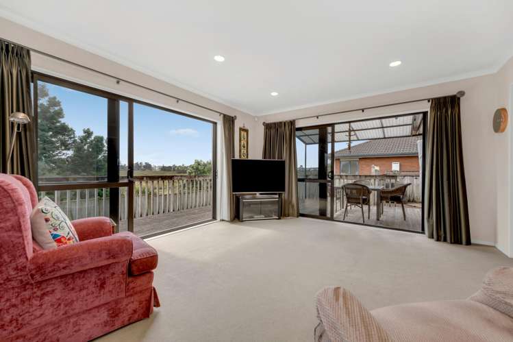 35 Fergy Crescent Wattle Downs_15