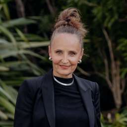 Sara Dakin