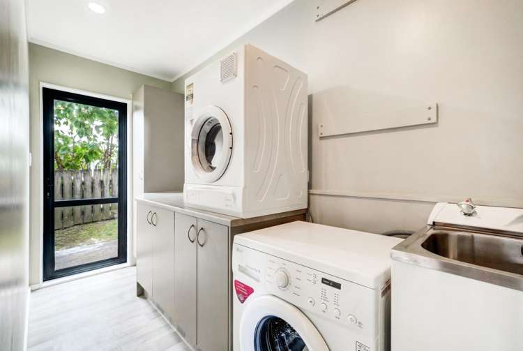 2/28 Pahi Place West Harbour_13