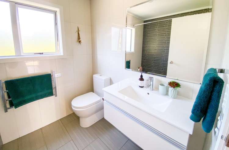 33 Whaanga Road Raglan_8