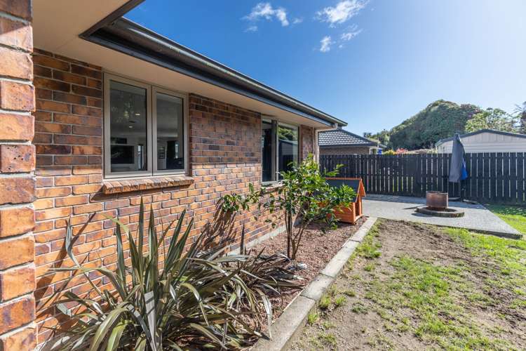 86 Hoffman Street Hokitika_15