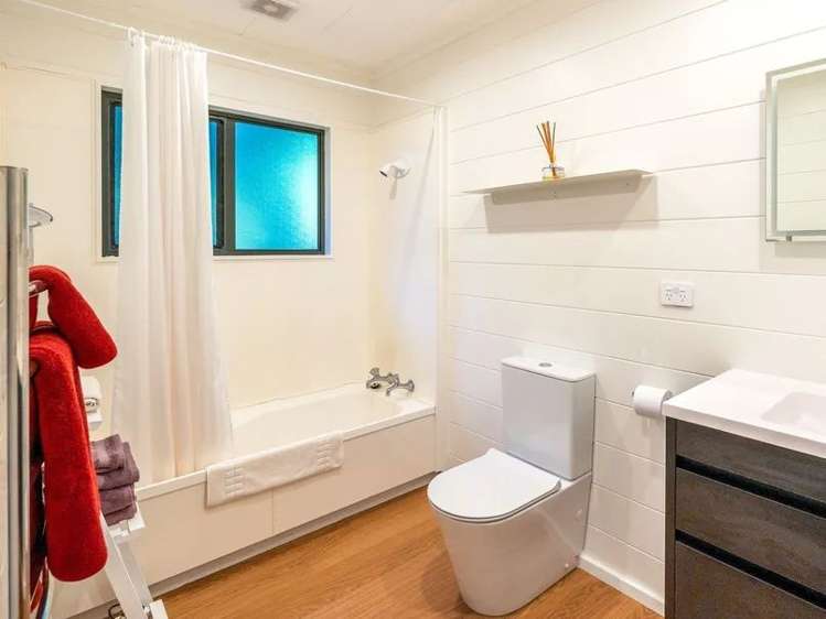 2 Karaka Road Oneroa_5