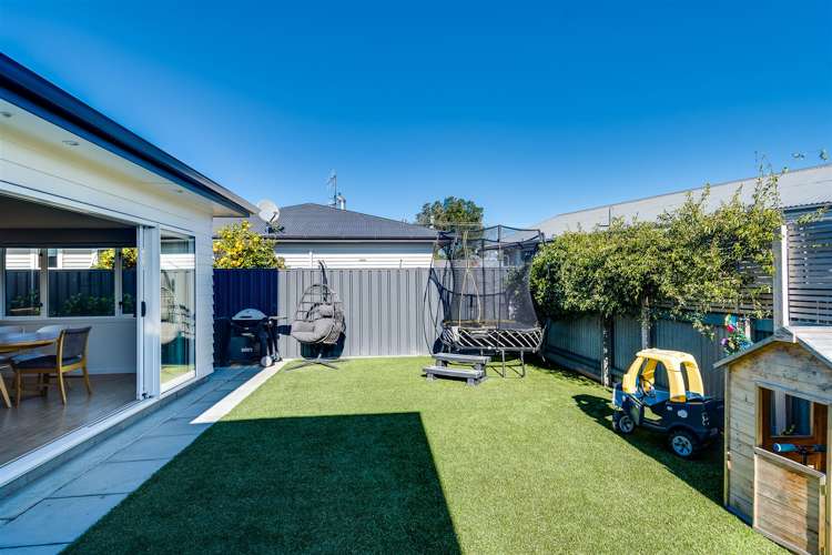 27a Warwick Crescent Taradale_11