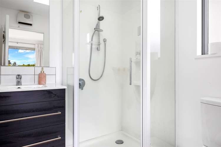 423 Mount Thomas Road Fernside_21