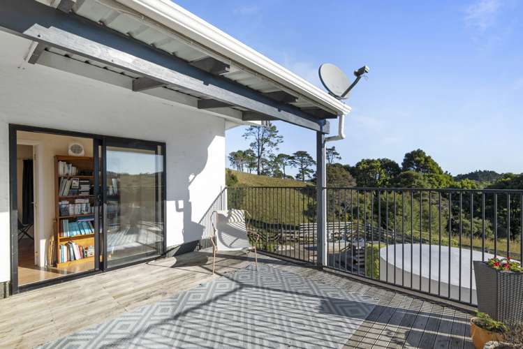896 Haruru Road Wainui_40