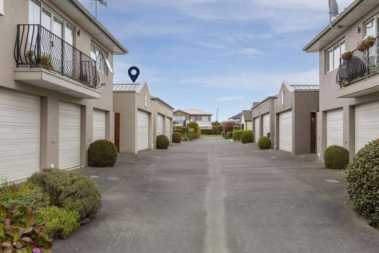 31 Chateau Crescent Rangatira Park_1