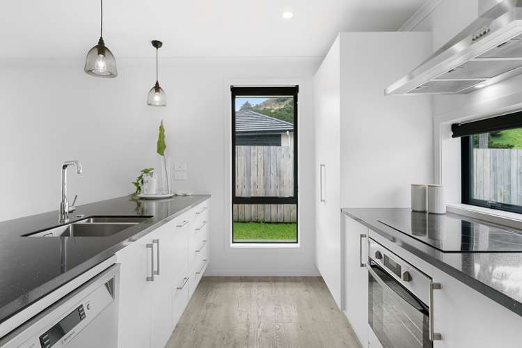 4 May Grove Lane Tamaterau_6