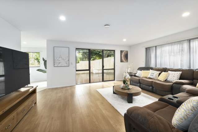 27a Chorley Avenue Massey_1