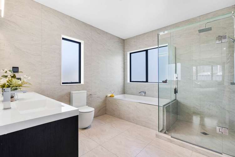 14 Leebank Crescent Riverhead_15