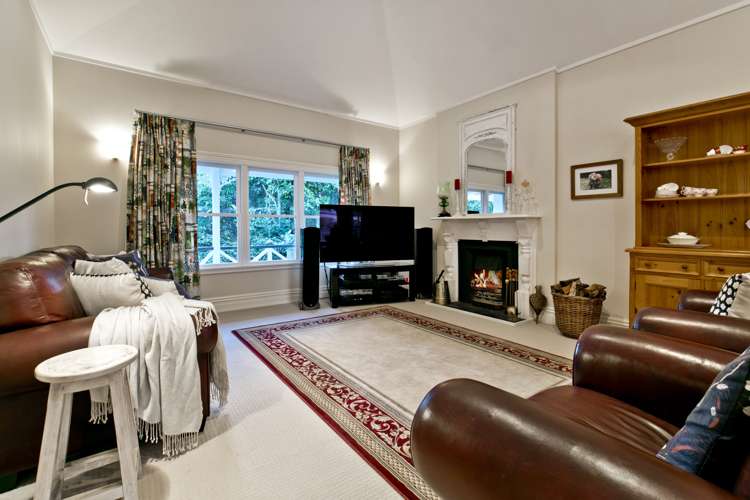 9 Birchwood Grove Greenhithe_7