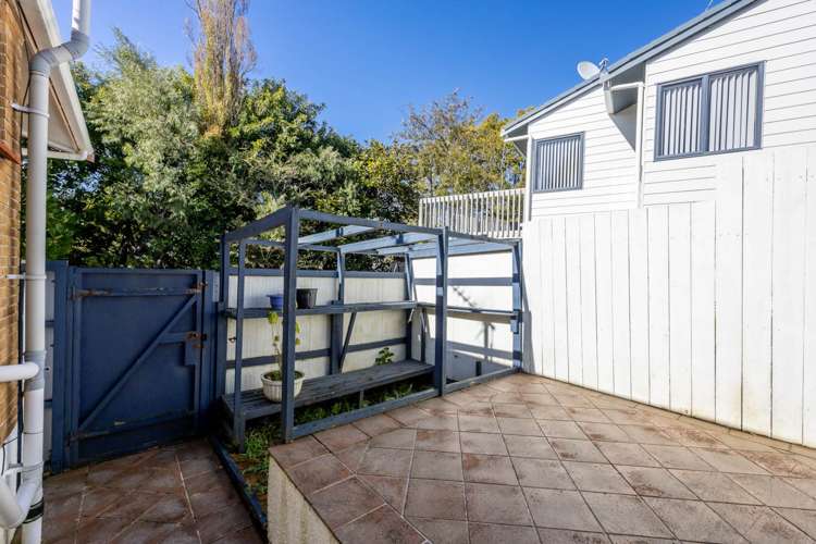 1/56 Oaktree Avenue Browns Bay_22