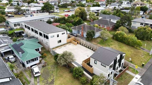 2/15 Toru Street Te Atatu Peninsula_4