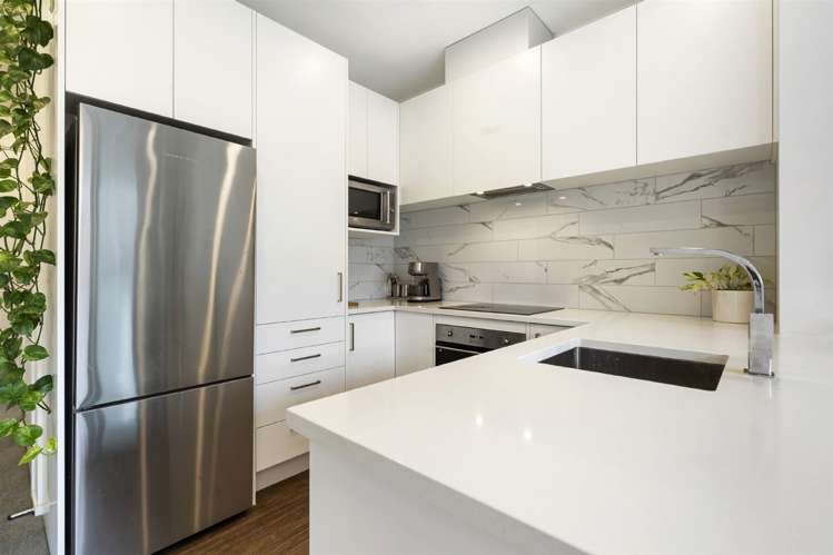 302/1a Soljak Place Mount Albert_17