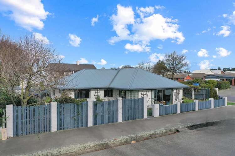 21 Mona Square Ashburton_35