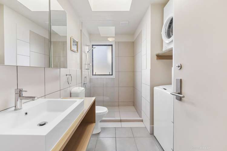 9/7 Hanson Street Mount Cook_12